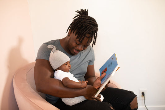 Daddy's Guide to Bonding: 7 Heartwarming Ways to Connect with Your Newborn